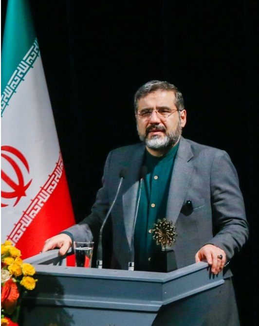 حکیم نظامی نماد ایران فرهنگی است