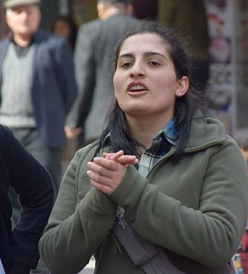 خواننده معترض ترک در اعتصاب غذا در گذشت