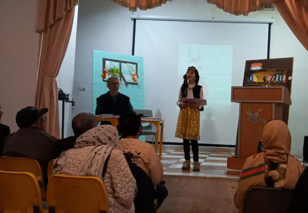 برگزاری «عصر شعر یلدا» در کانون پرورش فکری لرستان
