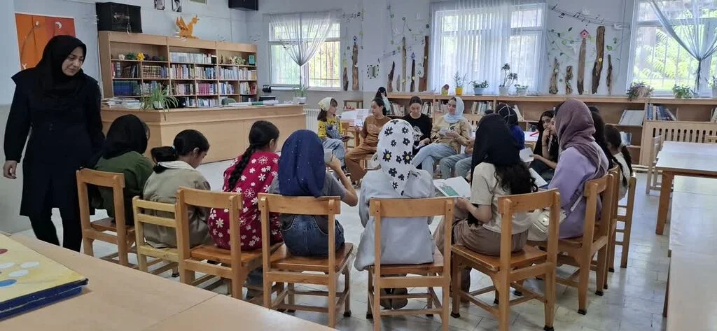 نقد و بررسی مجموعه شعر «پرنده باران»