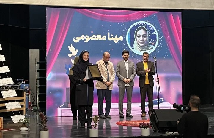 اختتامیه جشنواره شعر خاوران برگزار شد